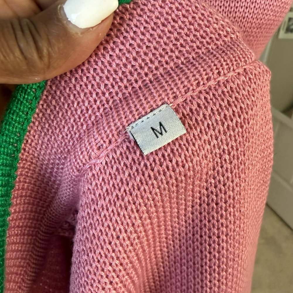 Elegant Long Sleeve Pink Dress Set with Green Accents - Picture 5 of 6